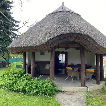 Nadfedeles Haziko * Balatonkeresztur