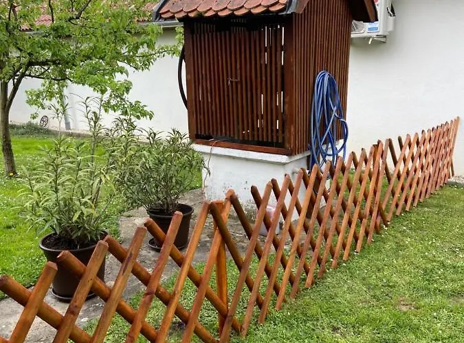 Nádfedeles Házikó Balatonkeresztúr
